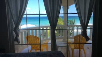 3 bedrooms, in-room safe, desk, iron/ironing board