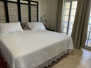 3 Schlafzimmer, Zimmersafe, Schreibtisch, Bügeleisen/Bügelbrett