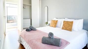 2 slaapkamers, een bureau, geluiddichte muren