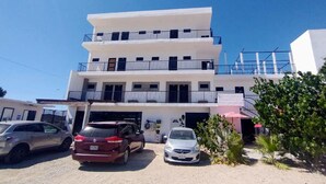 Property entrance - OYO Hotel Aeropuerto, San José del Cabo (San José del Cabo)