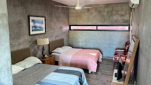 Standard Room, 2 Double Beds - OYO Hotel Aeropuerto, San José del Cabo (San José del Cabo)