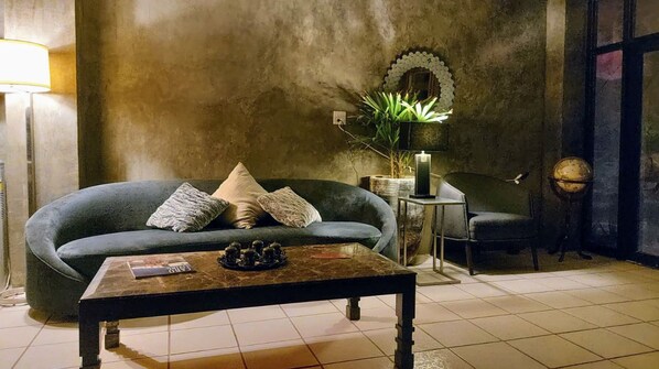Sala de estar en el lobby