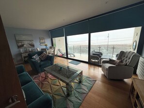 Living area - Westward Ho-rizon View 9 (Westward Ho!)