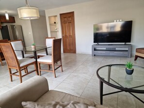Télévision à écran plat