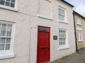 Cottage | Front of property