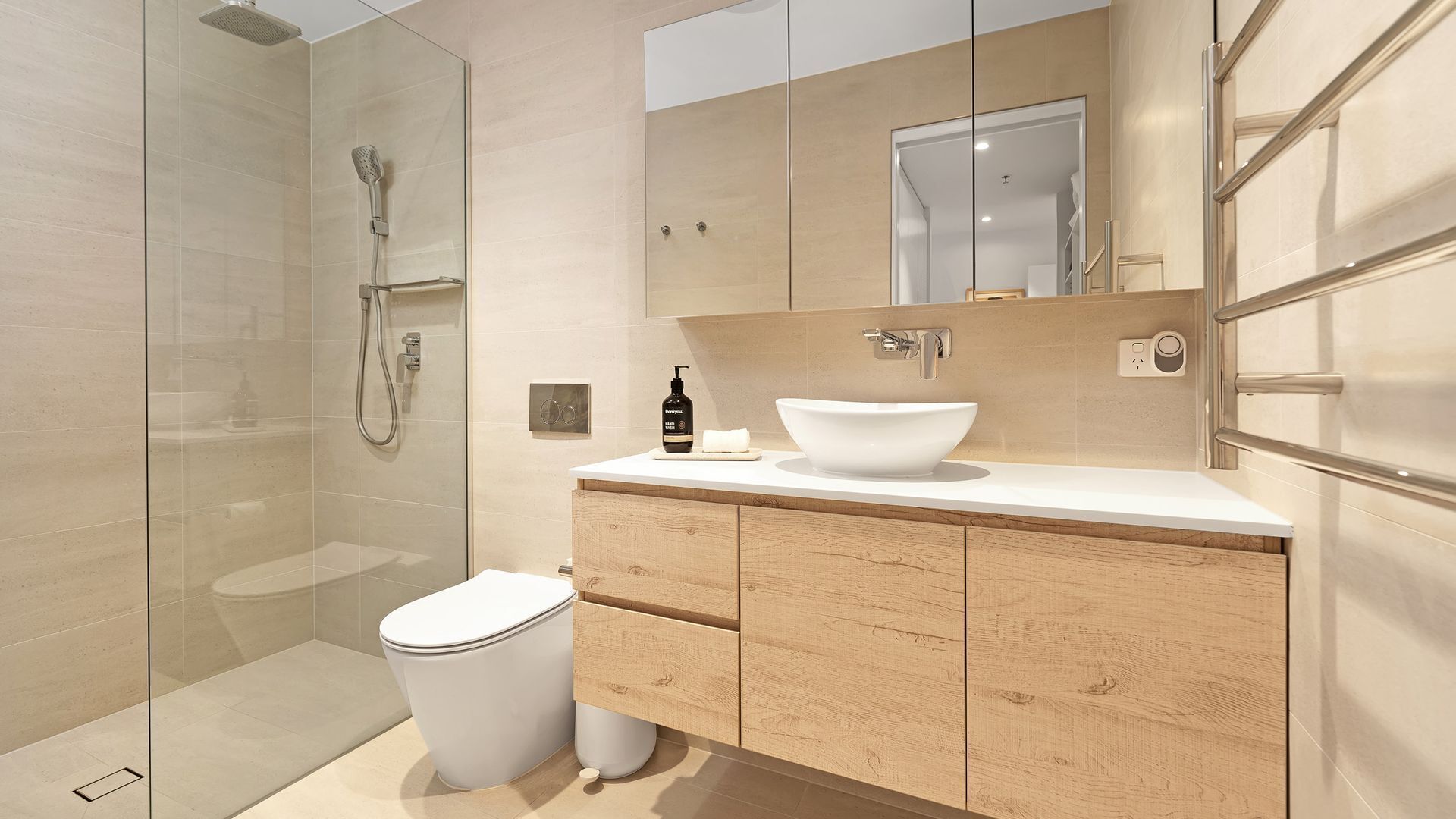 Bathtub, hair dryer, towels