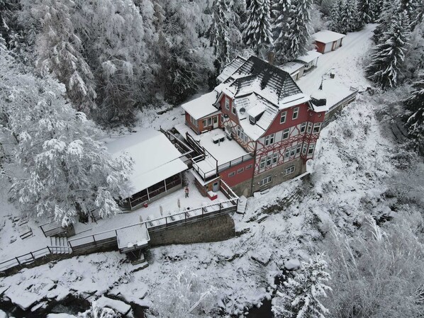 Fachada de la propiedad