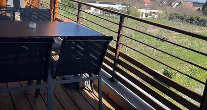 New: 2-bedroom apartment in luxury residence.