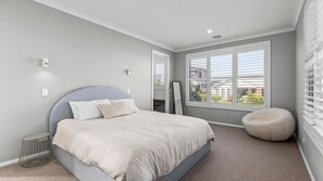 5 bedrooms, iron/ironing board, travel crib, WiFi