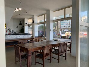 Dining - Guarujá Apartment, Building on the Waves, Pitangueiras Beach, Pé na Areia (Guarujá)