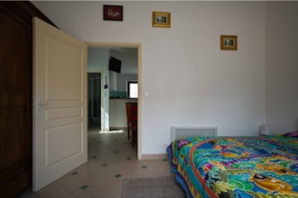 1 camera, ferro/asse da stiro, Wi-Fi, lenzuola