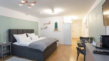 1 Schlafzimmer, Schreibtisch, Bügeleisen/Bügelbrett, kostenloses WLAN