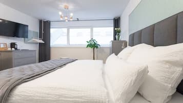 1 bedroom, desk, iron/ironing board, free WiFi