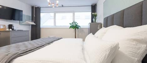 1 Schlafzimmer, Schreibtisch, Bügeleisen/Bügelbrett, kostenloses WLAN