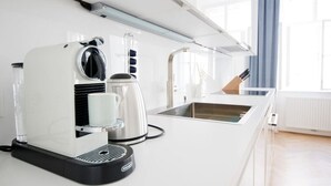 Unclassified image, 2 of 30, button - Three-Bedroom Apartment - Opera (Vienna)