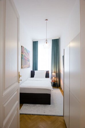 2 bedrooms, iron/ironing board, travel crib, free WiFi