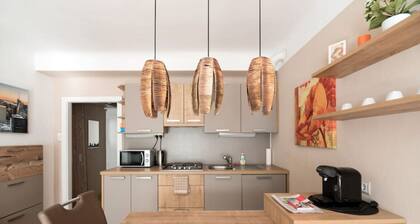 Cosy apartment near VIC (UNO City)