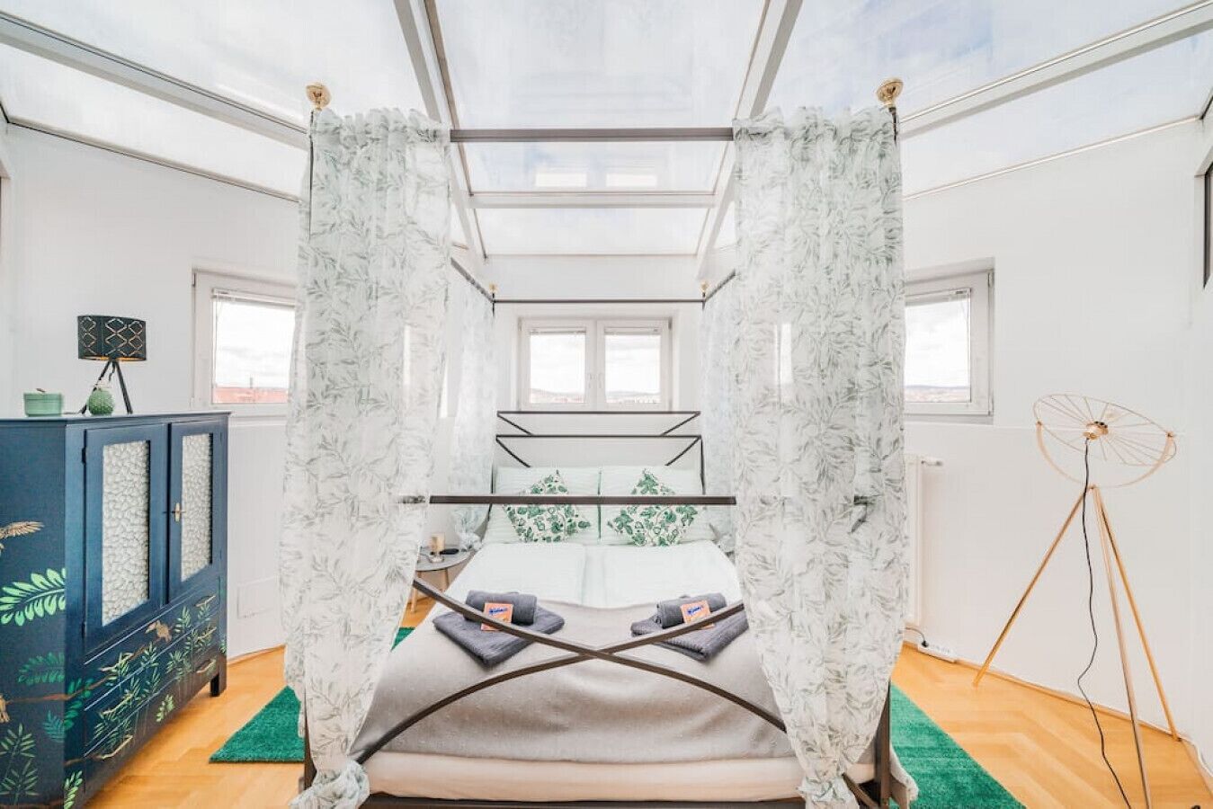 3 Schlafzimmer, Schreibtisch, WLAN, Bettwäsche