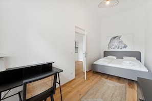 2 bedrooms, desk, free WiFi, bed sheets