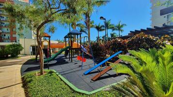 Children’s play area – outdoor