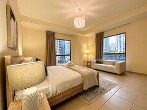 Classic Apartment | 3 bedrooms, individually furnished, iron/ironing board, free WiFi