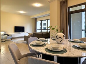 クラシック アパートメント | ダイニングルーム