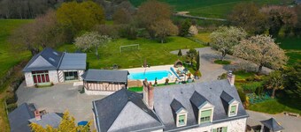 Gîtes pour 10 personnes au coeur de la Mayenne