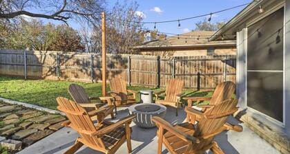 Cozy Updated Home w/ Hot Tub minutes from DFW Airport