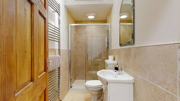 シャワー付き浴槽、タオル