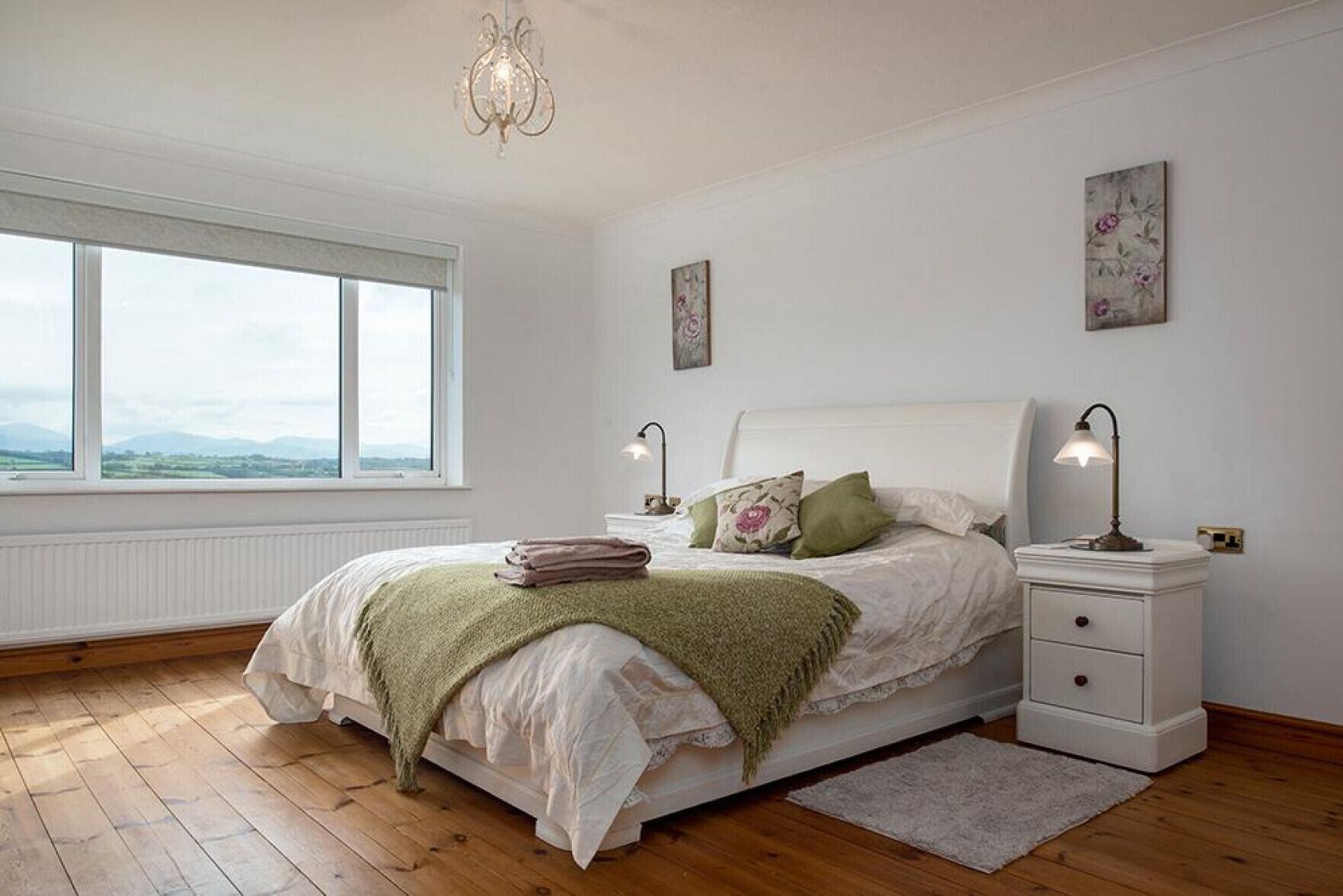 4 dormitorios, tabla de planchar con plancha, wifi gratis y ropa de cama