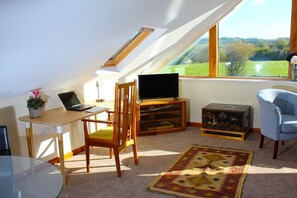 Interior - Amazing views in luxury cottage (Cheltenham)