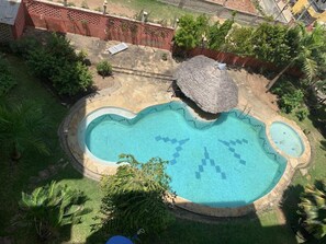 Apartment | Pool - 4 Bed Flat - Sleeps 8 - Pets - Pool - Parking (Mombasa)