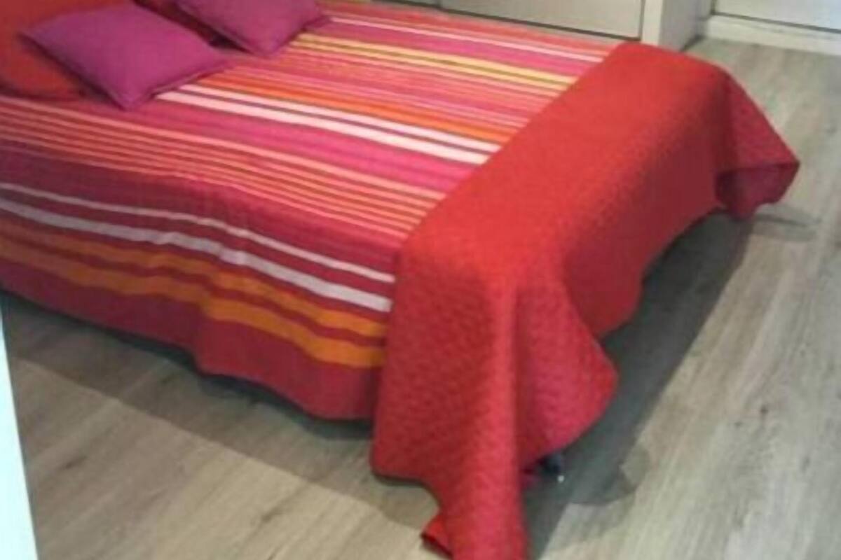 Habitación Confort doble de uso individual | Wifi gratis y ropa de cama