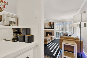 TV connectée, cheminée