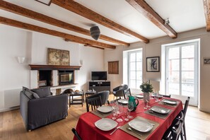 Dining - Le Phare de la Fenêtre (Cancale)