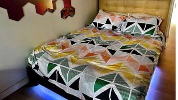 1 bedroom, free WiFi, bed sheets