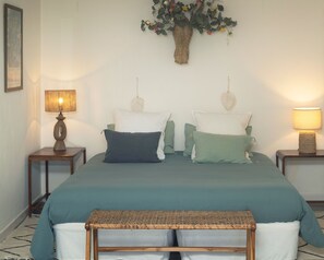 3 bedrooms, free WiFi, bed sheets, wheelchair access - EL BOTANICO DE SAGRA - CASA AZUL PLANTA BAJA (Sagra)