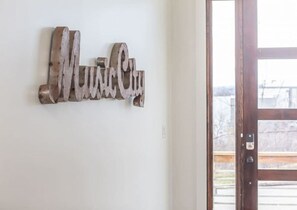 Interior - Rooftop Golf w/ Downtown Views! 8min to Broadway! (Nashville)