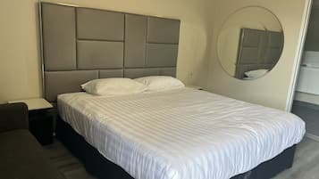 Premium bedding, iron/ironing board, free WiFi, bed sheets