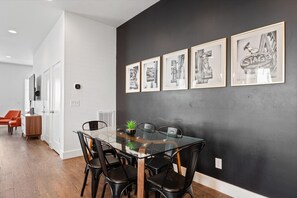 Dining - Bar, Grill & Firepit! Sleeps 16! 8min to Broadway! (Nashville)