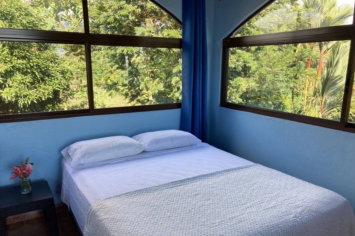 Romantic Double Room | Free WiFi, bed sheets