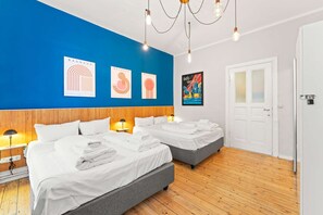 3 chambres, fer et planche à repasser, Wi-Fi, draps fournis
