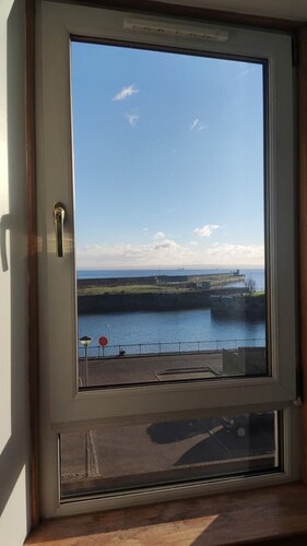 Kirkcaldy, Fife • Lovely 2 Bedroom Flat • Sea View