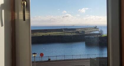 Kirkcaldy, Fife • Lovely 2 Bedroom Flat • Sea View