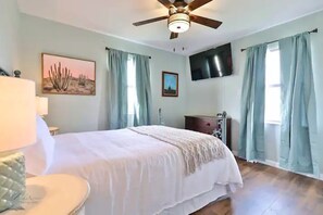 4 habitaciones, tabla de planchar con plancha y cuna de viaje