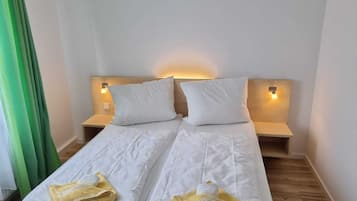 1 bedroom, free WiFi, bed sheets