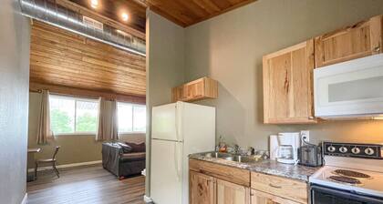 Villa 1 sleep 6 w/VIP pkg- Bachelor parties here!