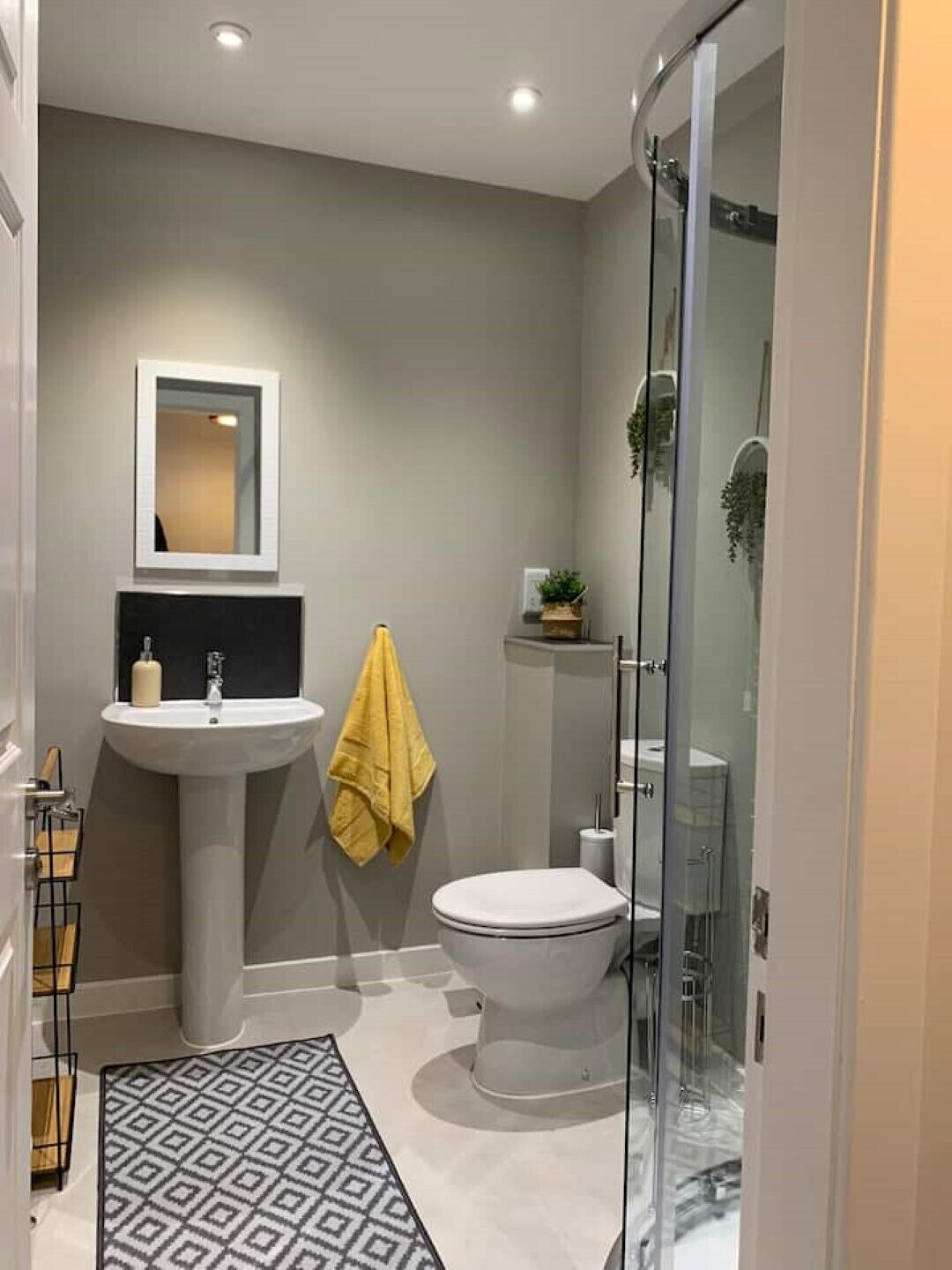 Shower, towels, soap, shampoo