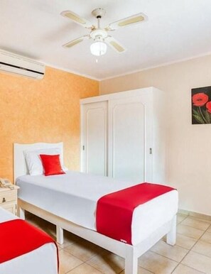 Economy Single Room | Bed sheets - Hotel Anturio Express  (Cuernavaca)
