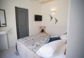 1 chambre, fer et planche à repasser, accès au Wi-Fi (inclus)